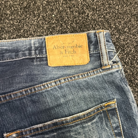 Abercrombie & fitch - Picture 3 of 4